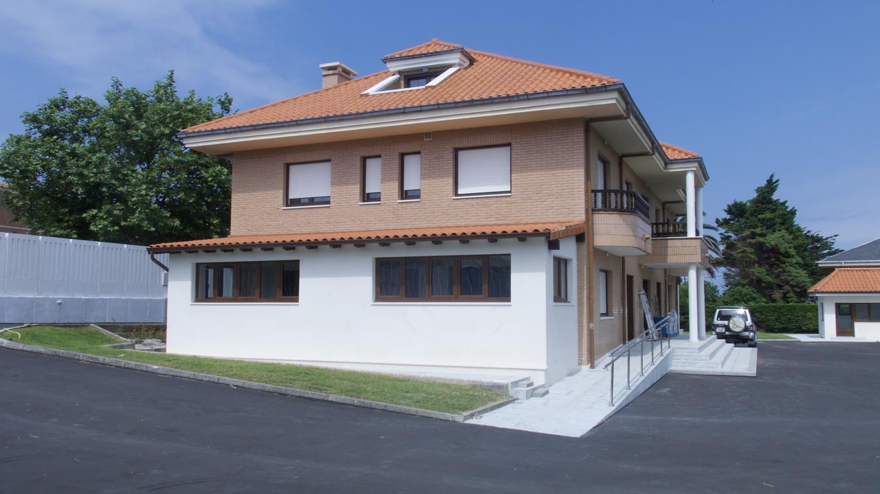 Apartamentos La Canal Soto de la Marina Esterno foto